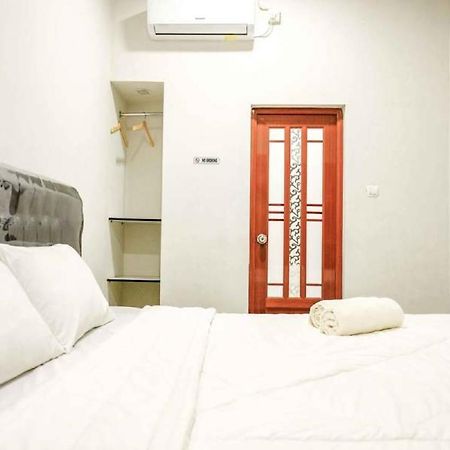 Rudi Rooms Near Stasiun Cikarang Mitra Reddoorz Tegalgede Exterior foto