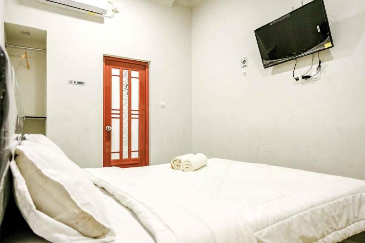 Rudi Rooms Near Stasiun Cikarang Mitra Reddoorz Tegalgede Exterior foto